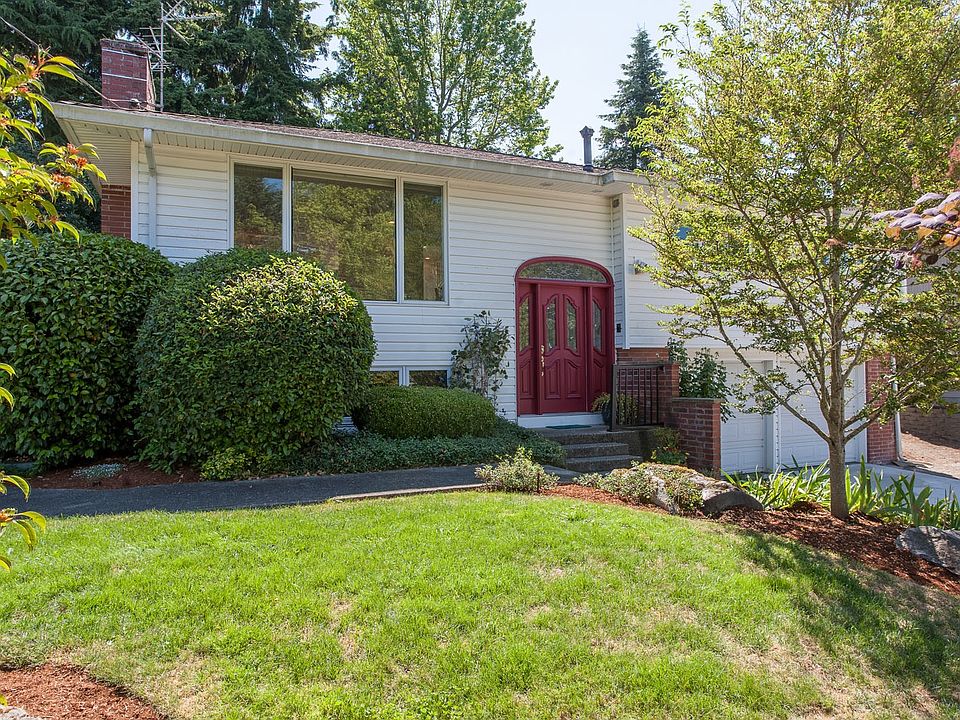 1st image of 18 158th Pl SE