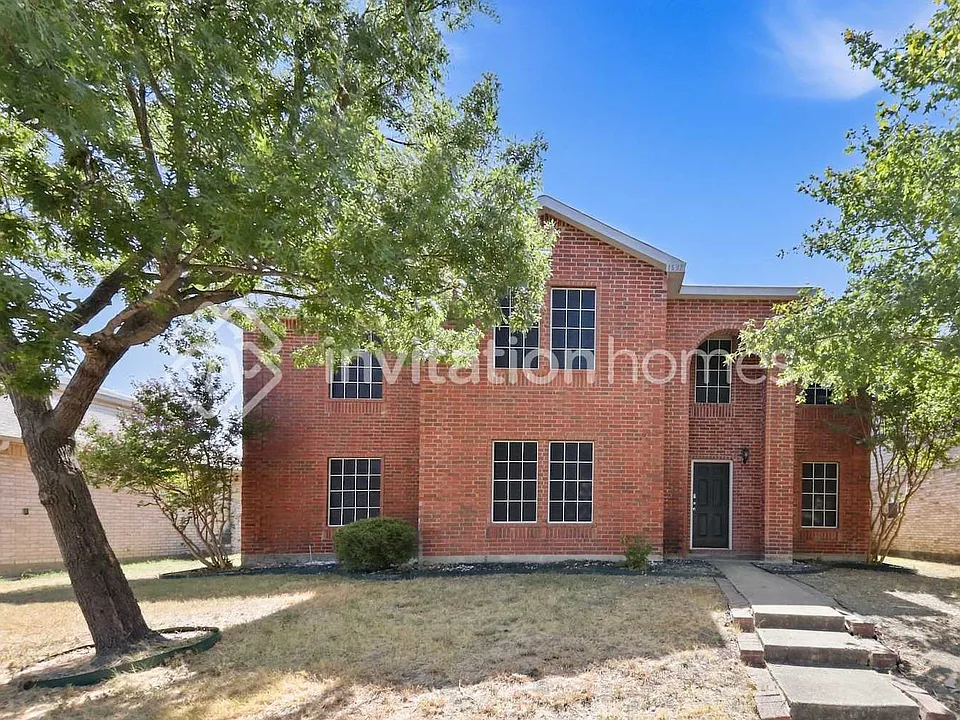 1537 Englewood Dr