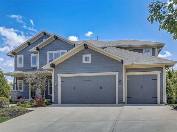 12219 S Mesquite St, Olathe, KS 66061
