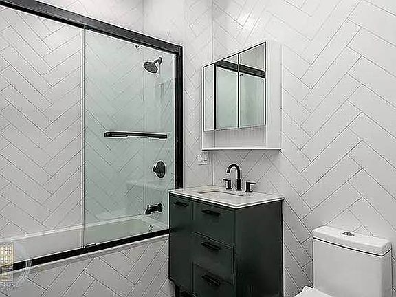 4th image of 176 Quincy St #1H
