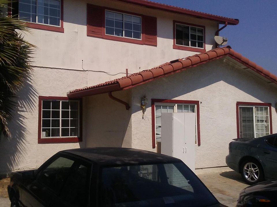1st image of 2975 Almond Dr #2