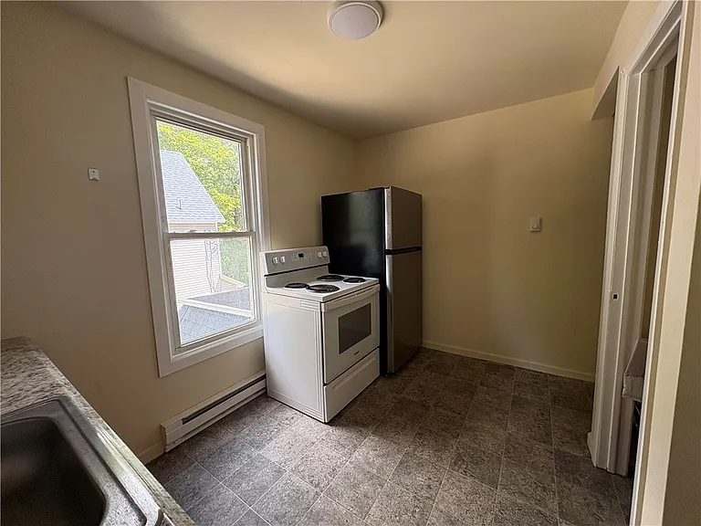 36 Cherry St #3 — Photo 4