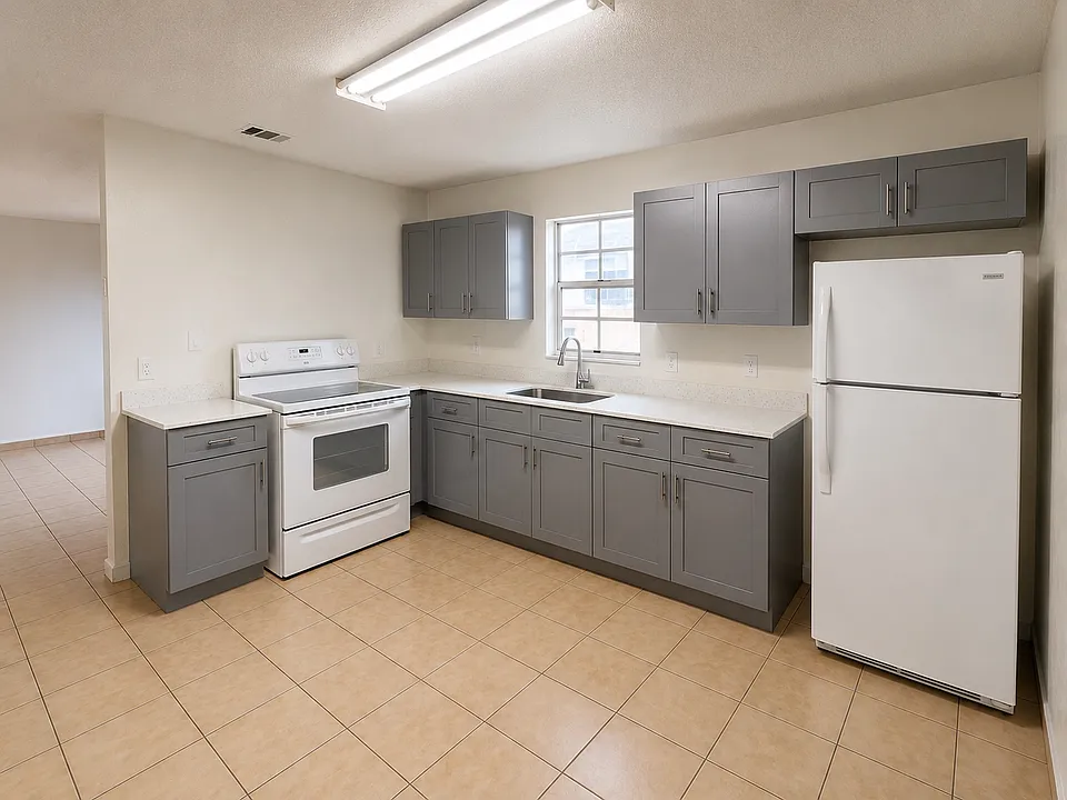 1360 SW 6th St #5