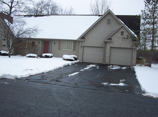 1341 Fentonwood, Fenton, MI 48430