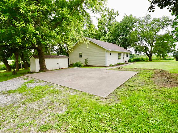 3rd image of 2470 S Farm Road 69