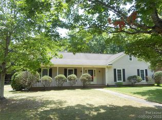 11734 Fernhurst Ln, Charlotte, NC 28277