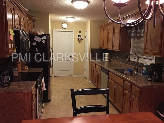 5th image of 3507 Clover Hill Dr
