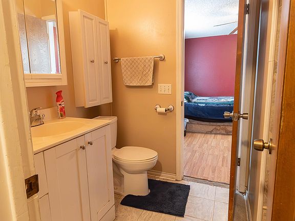 5th image of 2220 Selma Dr