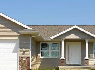 2520 Shaman Ave SW, Cedar Rapids, IA 52404