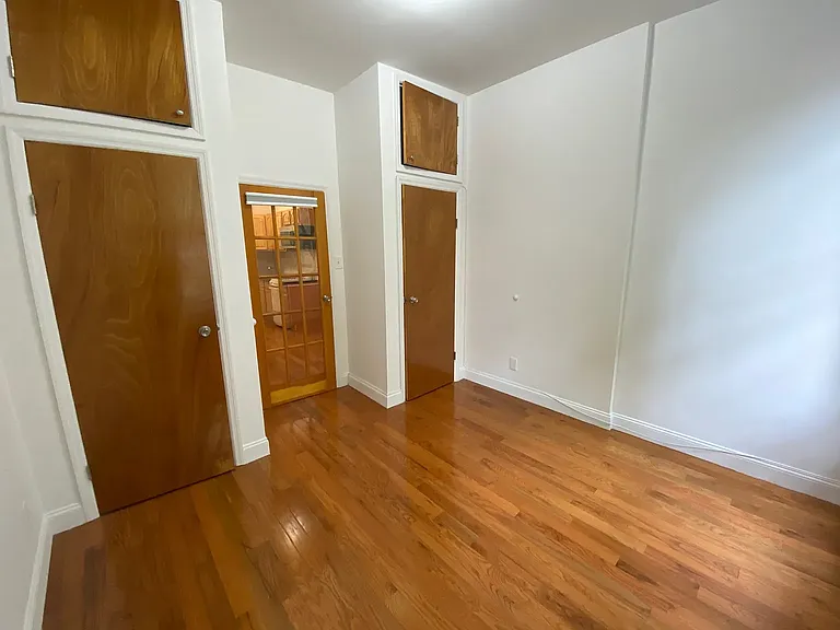 35 Carmine St #3 — Photo 3
