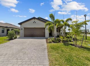 2248 Gardenia Ave, Port Charlotte, FL 33953