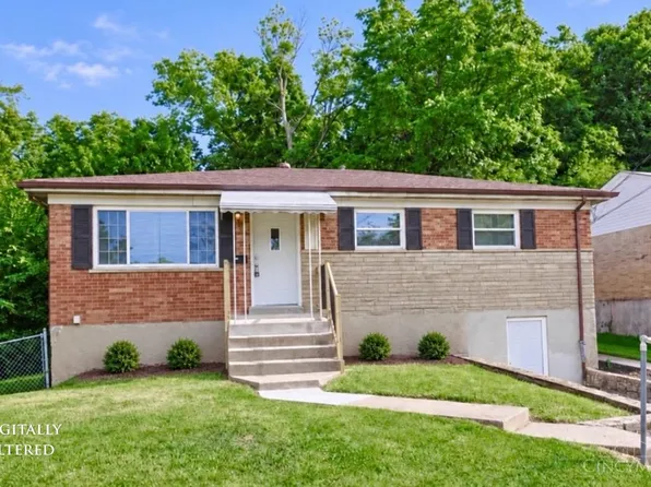 3065 Aquadale Ln, Cincinnati, OH 45211