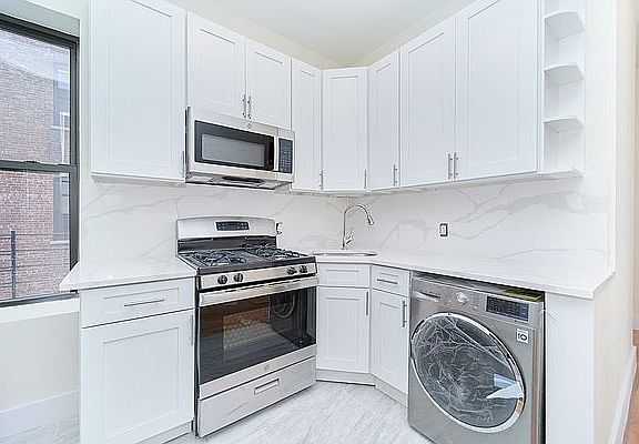 5th image of 560 W 144th St APT 57