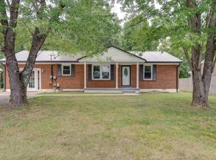 206 Chapman Ln, Columbia, TN 38401