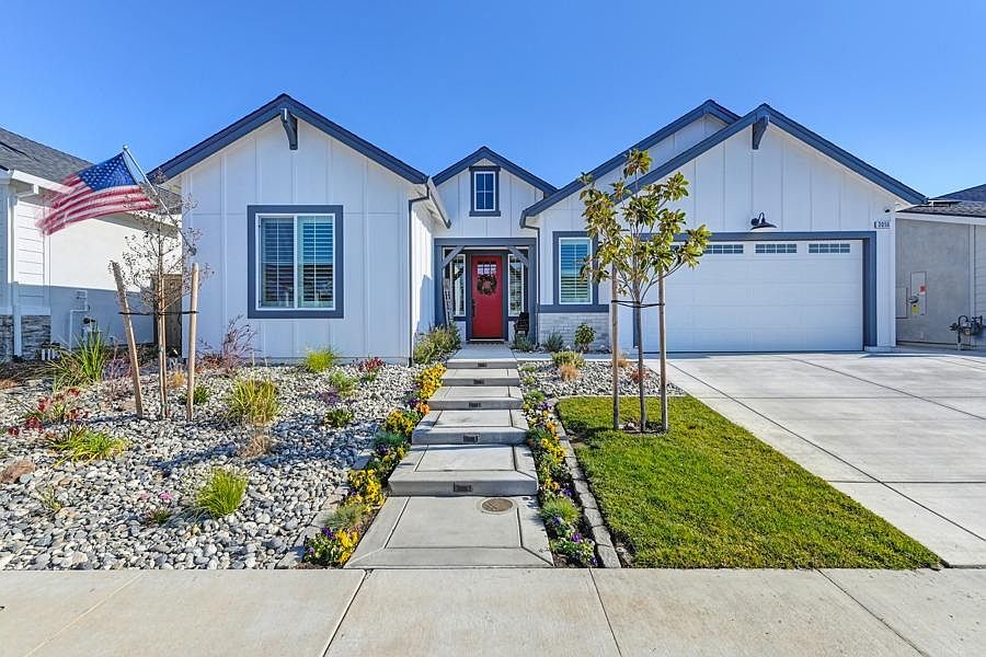 1st image of 3056 Glacier Bay Way