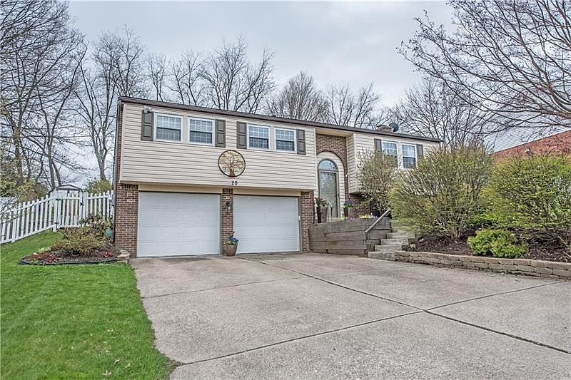1st image of 20 Cambridge Dr
