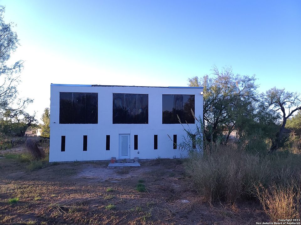 1st image of 230 S Roosevelt
