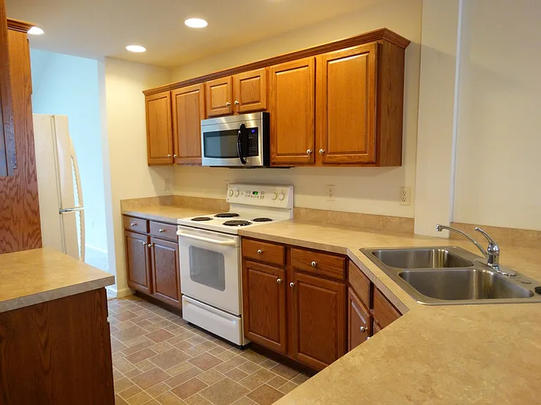 1169 Hammon Ave — Photo 6