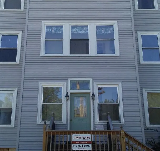 30 Courtland Rd — Photo 1