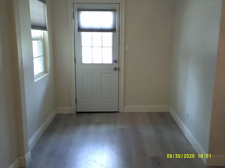 5469 Palm Ave — Photo 9