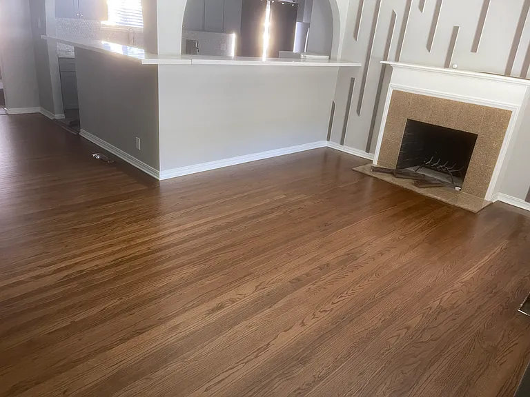 555 Claremont Dr — Photo 34