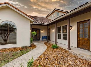 3801 Club House Dr UNIT 15, Kerrville, TX 78028