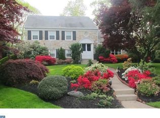 301 Colonial Dr, Wallingford, PA 19086