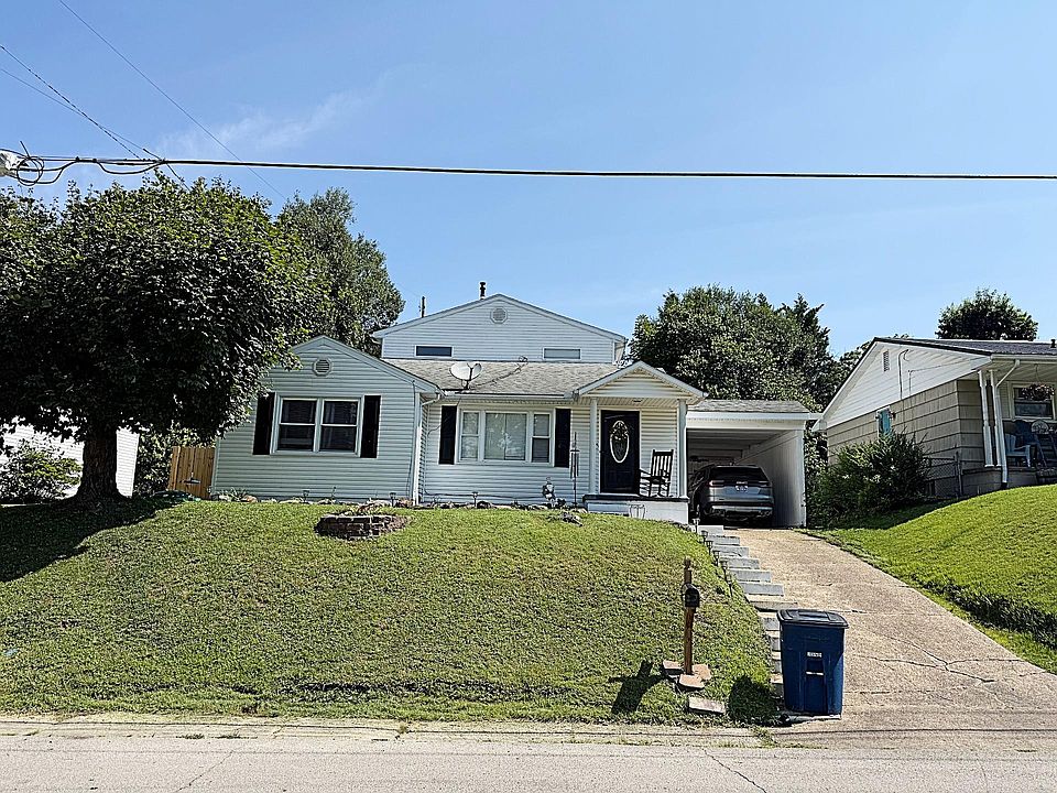 1st image of 1679 Beech St