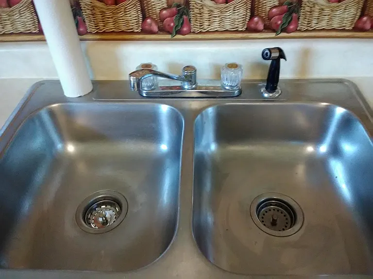 CLEAN SINK