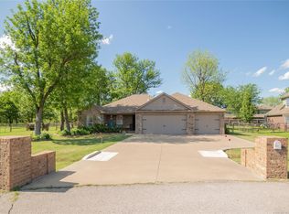 3617 W Chestnut St, Skiatook, OK 74070