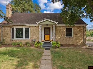 203 11th St SE, Waseca, MN 56093