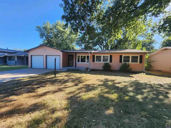 1239 Tomahawk Rd, Emporia, KS 66801