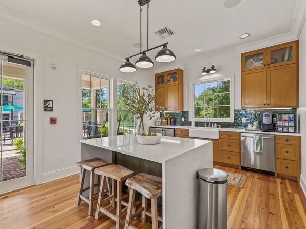 7000 Fern Ave APT 22