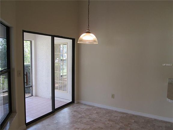 5th image of 325 Northway Dr