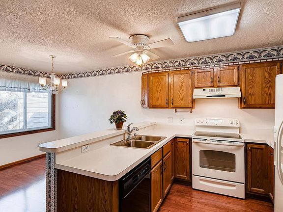 4th image of 6835 Jenny Ln