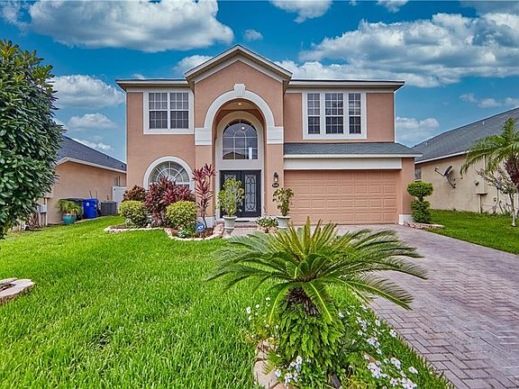 2nd image of 536 Groves End Ln
