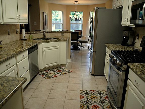 3rd image of 7106 Revelwood Dr