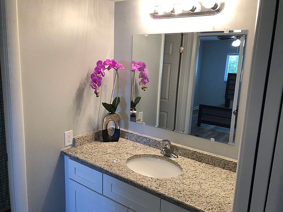5th image of 1 Plaza Mayor APT 36