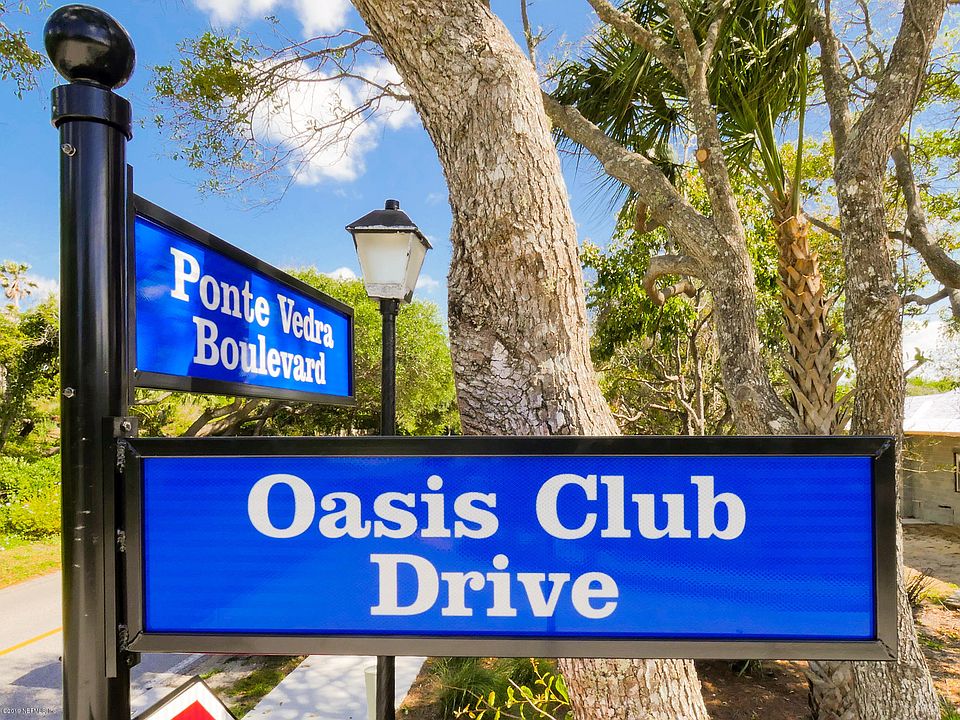 2nd image of 33 Oasis Club Dr
