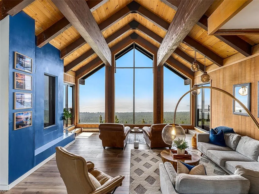 751 Champagne Rd photo 1