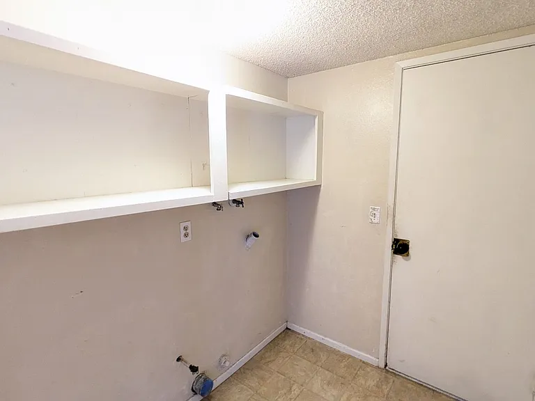 11425 Elbert Way — Photo 12