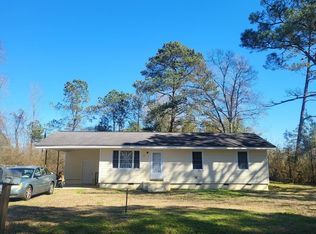 121 Pool Rd, Rose Hill, NC 28458