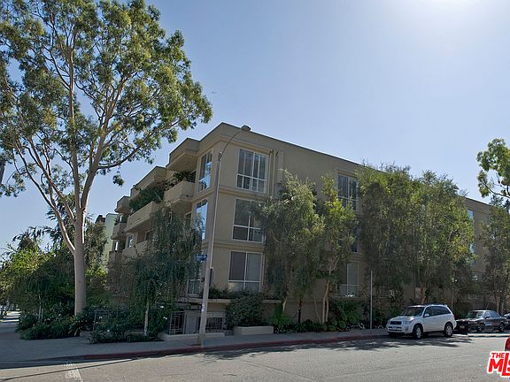 2nd image of 2301 S Beverly Glen Blvd Unit 302