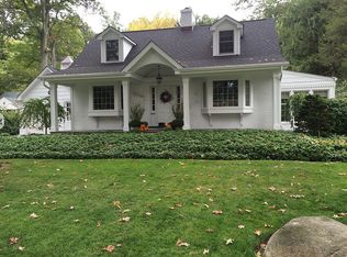 324 Wyckoff Ave, Wyckoff, NJ 07481