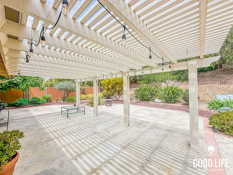 581 Canyon Dr — Photo 22