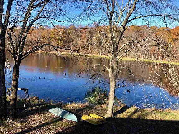 3rd image of 353 Lake Vue Dr