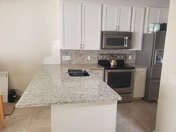 5th image of 23 Oakland Ct