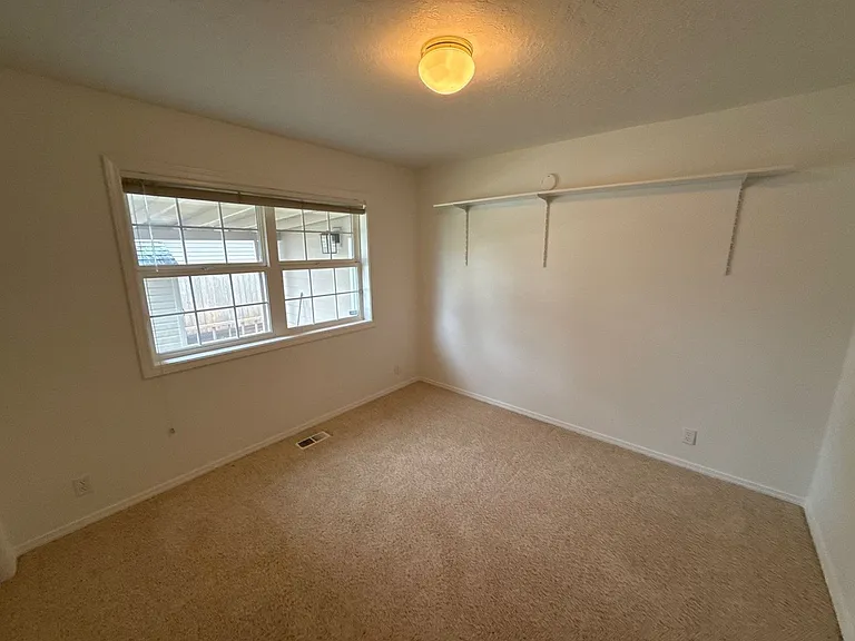 191 McLaughlin Dr — Photo 31