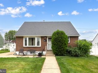 513 Burgess St, Philadelphia, PA 19116