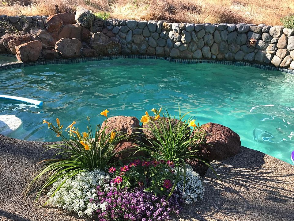 1st image of 3423 Lupine Ln